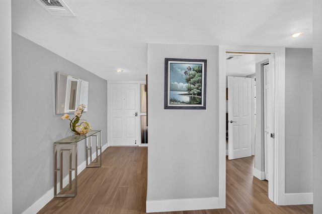 126 LAKESHORE Drive 1125, North Palm Beach, FL 33408
