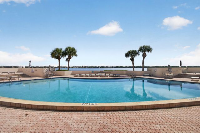 126 LAKESHORE Drive 1125, North Palm Beach, FL 33408