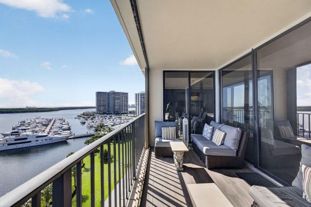 126 LAKESHORE Drive 1125, North Palm Beach, FL 33408