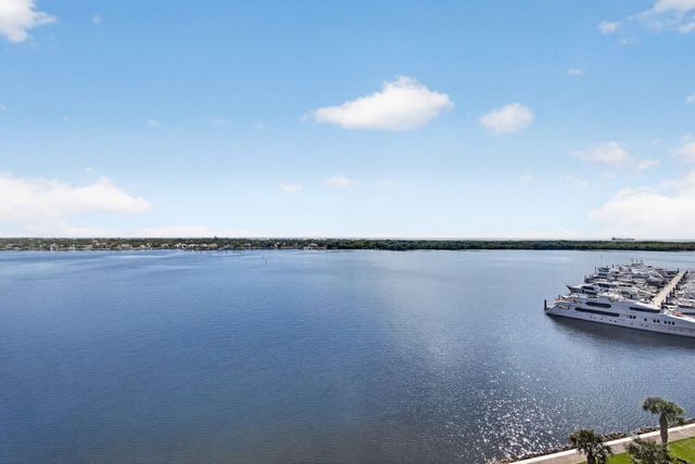 126 LAKESHORE Drive 1125, North Palm Beach, FL 33408