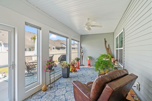 2037 Great Blue Heron Dr., Little River, SC 29566