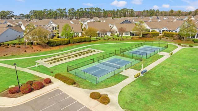 2037 Great Blue Heron Dr., Little River, SC 29566