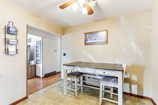 910 6th Street W, Hastings, MN 55033