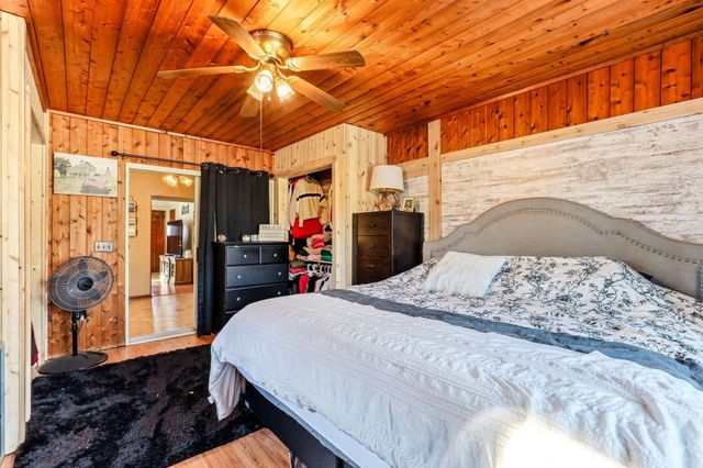 910 6th Street W, Hastings, MN 55033