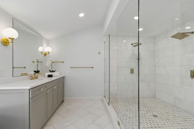 7424 Stonecrest Drive, Dallas, TX 75254
