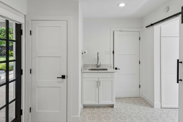 7424 Stonecrest Drive, Dallas, TX 75254