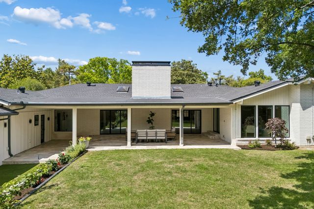 7424 Stonecrest Drive, Dallas, TX 75254