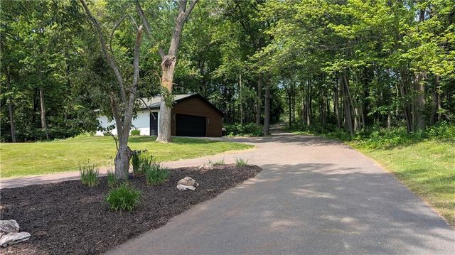 5839 North Shore Drive, Eau Claire, WI 54703