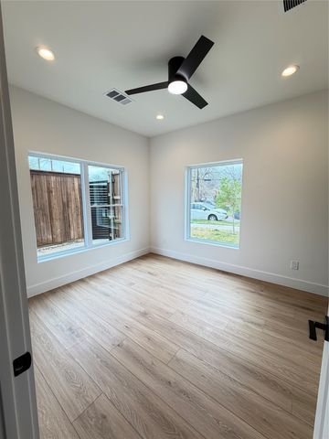 2203 Hondo Avenue 201, Dallas, TX 75219