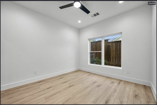 2203 Hondo Avenue 201, Dallas, TX 75219