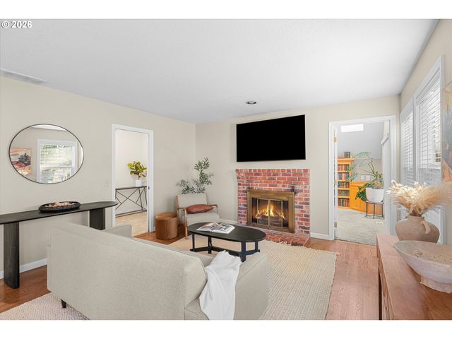 4420 Nw KAHNEETA Dr, Portland, OR 97229