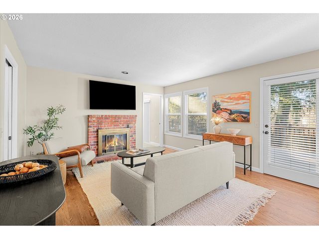 4420 Nw KAHNEETA Dr, Portland, OR 97229