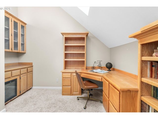 4420 Nw KAHNEETA Dr, Portland, OR 97229