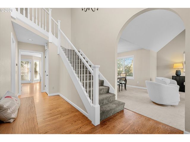 4420 Nw KAHNEETA Dr, Portland, OR 97229