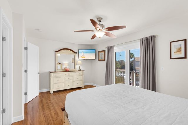 241 Ellis Road 27, Miramar Beach, FL 32550