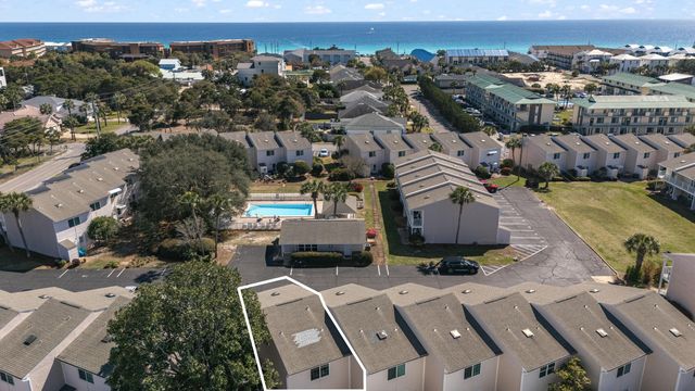 241 Ellis Road 27, Miramar Beach, FL 32550