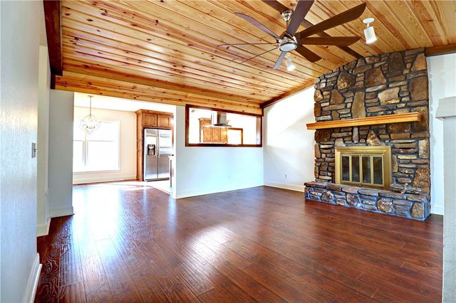 10 Newquay Lane, Bella Vista, AR 72714