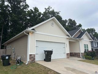 605 Adirondac Way, Bonaire, GA 31005