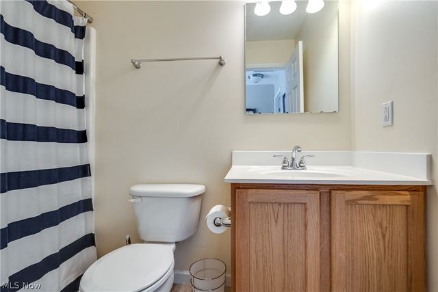 163 Newton Drive, Wadsworth, OH 44281