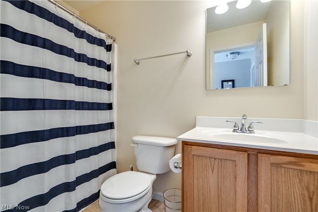 163 Newton Drive, Wadsworth, OH 44281