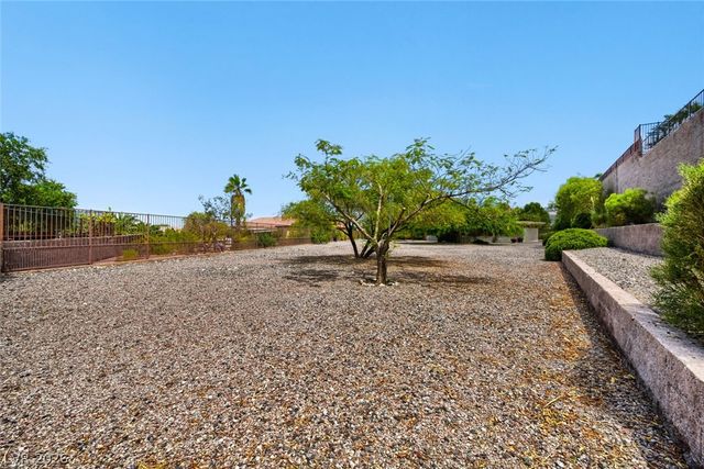 2201 Hudson Falls Court, Henderson, NV 89044
