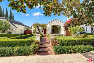 135 N Gower Street, Los Angeles, CA 90004