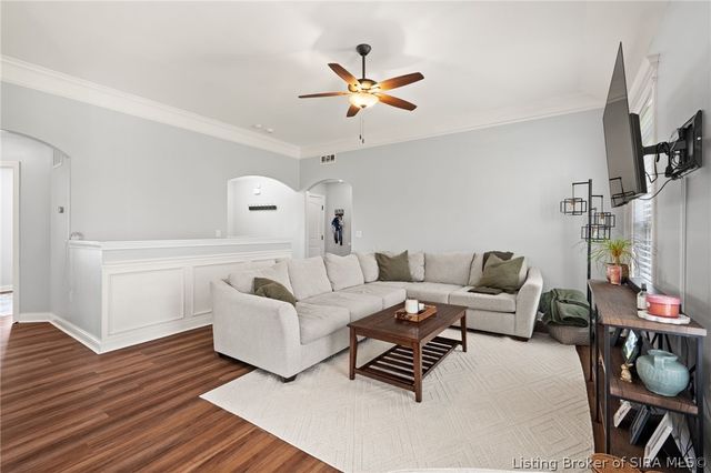 10723 Elk Run Trail, Sellersburg, IN 47172