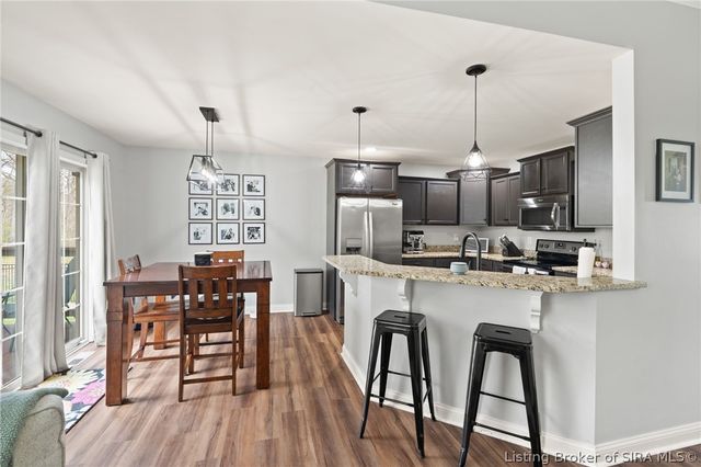 10723 Elk Run Trail, Sellersburg, IN 47172