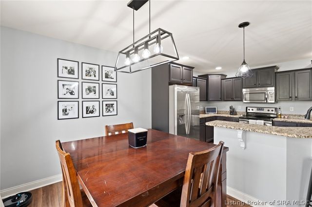 10723 Elk Run Trail, Sellersburg, IN 47172