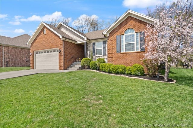 10723 Elk Run Trail, Sellersburg, IN 47172