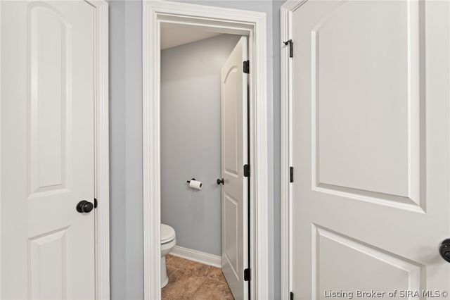 10723 Elk Run Trail, Sellersburg, IN 47172