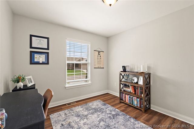 10723 Elk Run Trail, Sellersburg, IN 47172