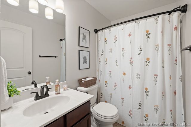 10723 Elk Run Trail, Sellersburg, IN 47172