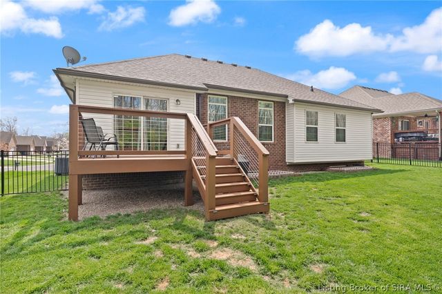 10723 Elk Run Trail, Sellersburg, IN 47172