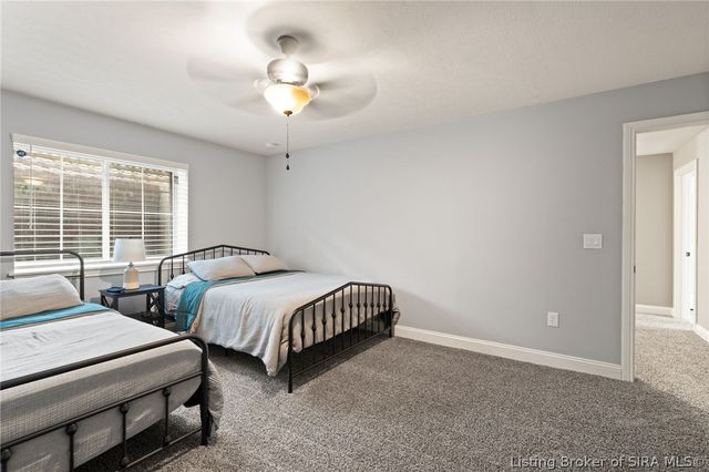 10723 Elk Run Trail, Sellersburg, IN 47172