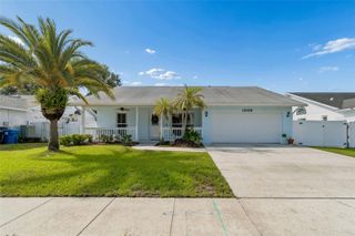 1898 76TH PLACE N, St Petersburg, FL 33702