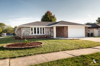 1243 E 166th Place, South Holland, IL 60473