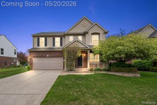 14257 Red Pine Drive, Sterling Heights, MI 48313