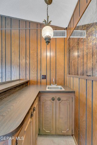 612 SOMERSET Drive, El Paso, TX 79912