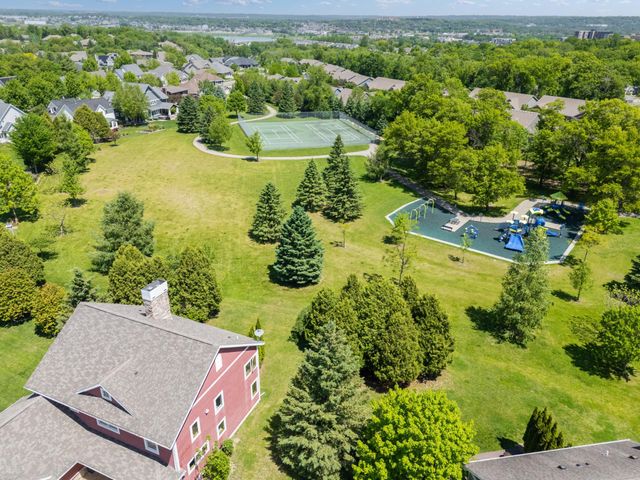 1016 Fox Knoll Drive SW, Rochester, MN 55902