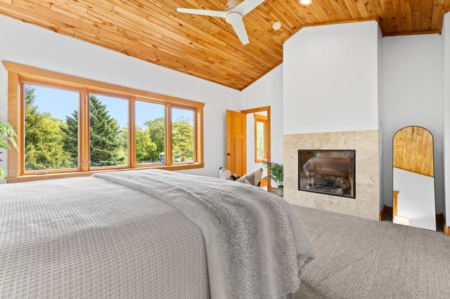 1016 Fox Knoll Drive SW, Rochester, MN 55902
