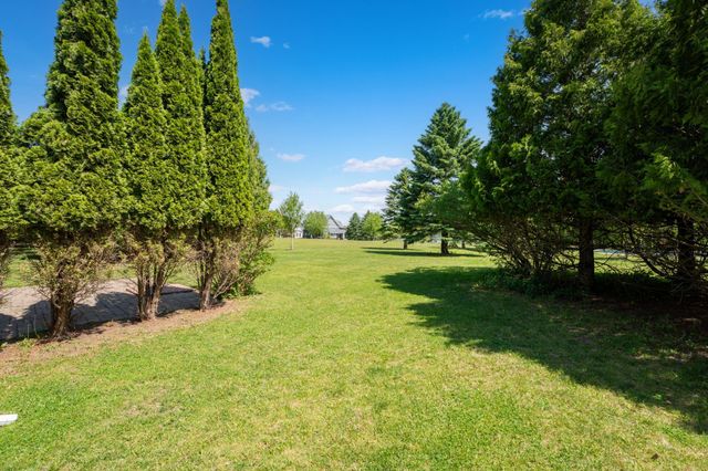 1016 Fox Knoll Drive SW, Rochester, MN 55902