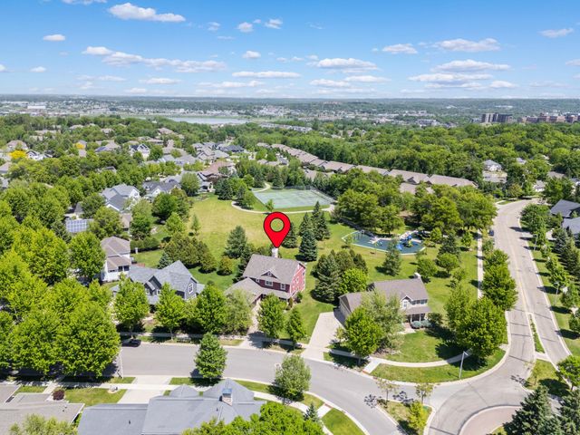 1016 Fox Knoll Drive SW, Rochester, MN 55902