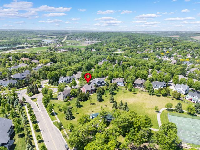 1016 Fox Knoll Drive SW, Rochester, MN 55902