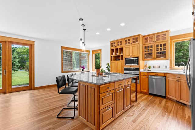 1016 Fox Knoll Drive SW, Rochester, MN 55902