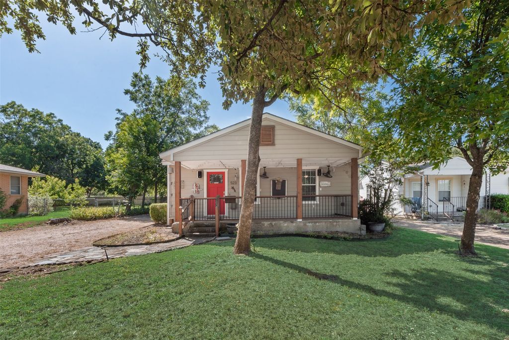523 Houston Street, Cedar Hill, TX 75104