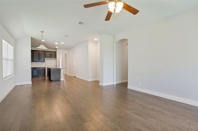 4541 Conrad Avenue, Aubrey, TX 76227