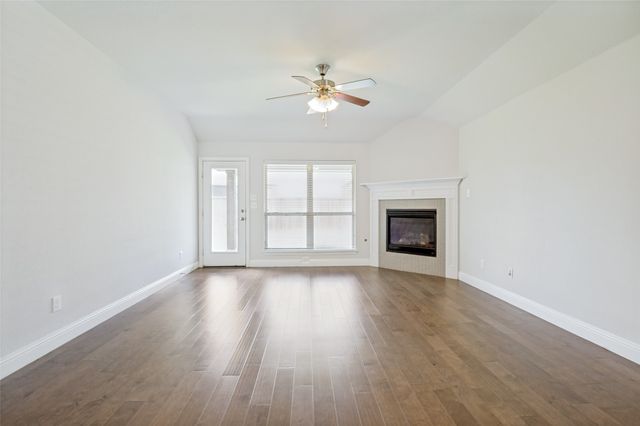 4541 Conrad Avenue, Aubrey, TX 76227