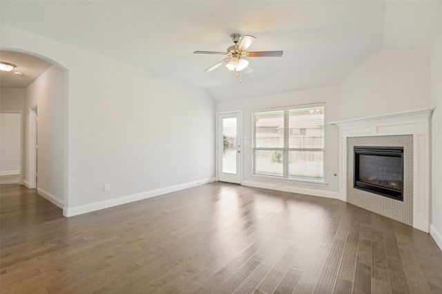 4541 Conrad Avenue, Aubrey, TX 76227