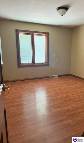 713 Freeman Lake Road, Elizabethtown, KY 42701